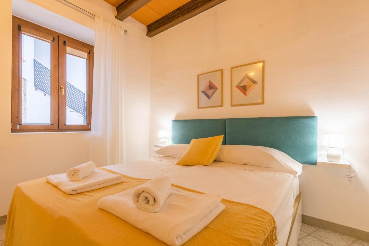 Apartamentos Miguel De Cervantes Centro Cordoba Dış mekan fotoğraf