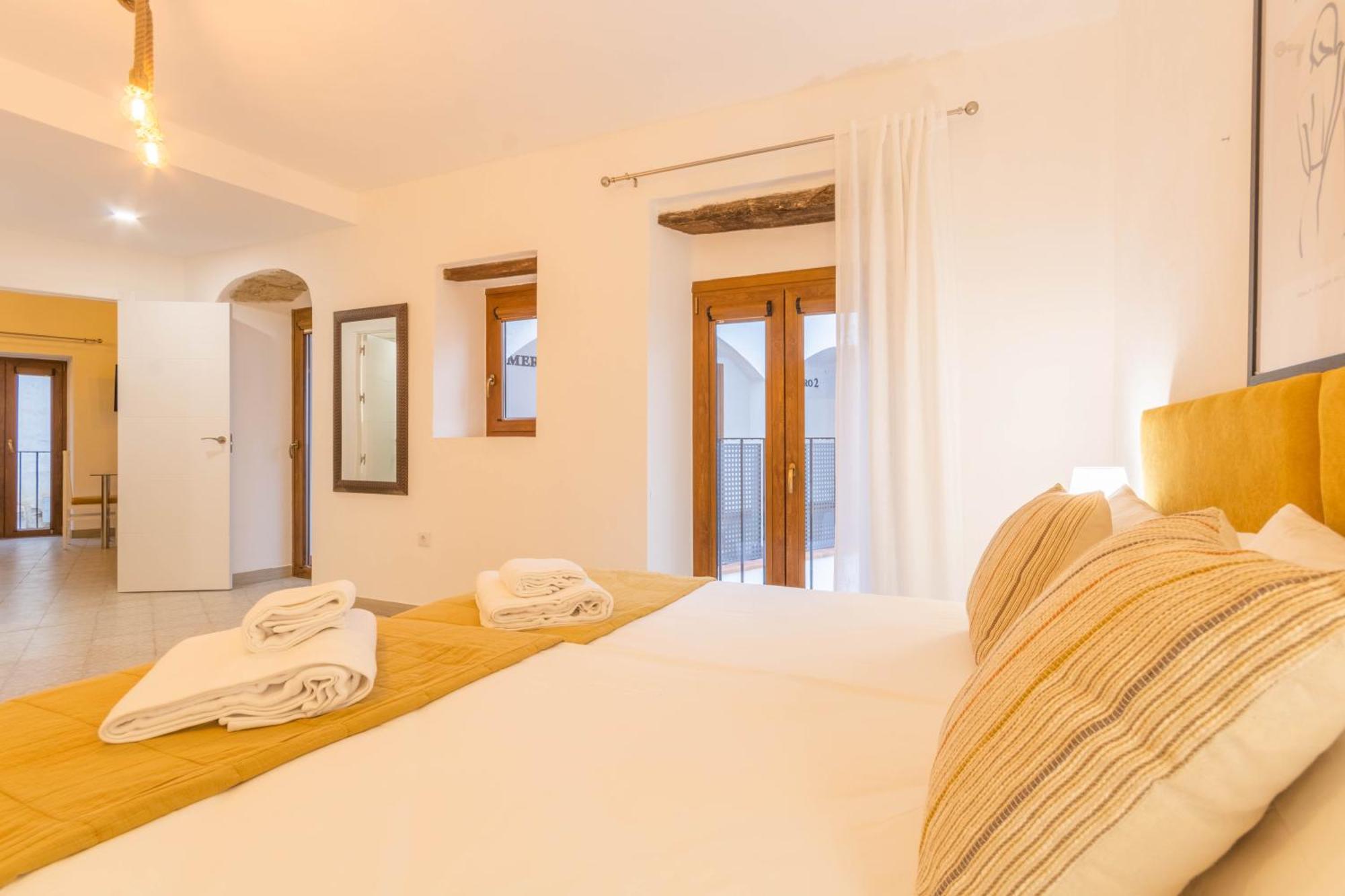 Apartamentos Miguel De Cervantes Centro Cordoba Dış mekan fotoğraf